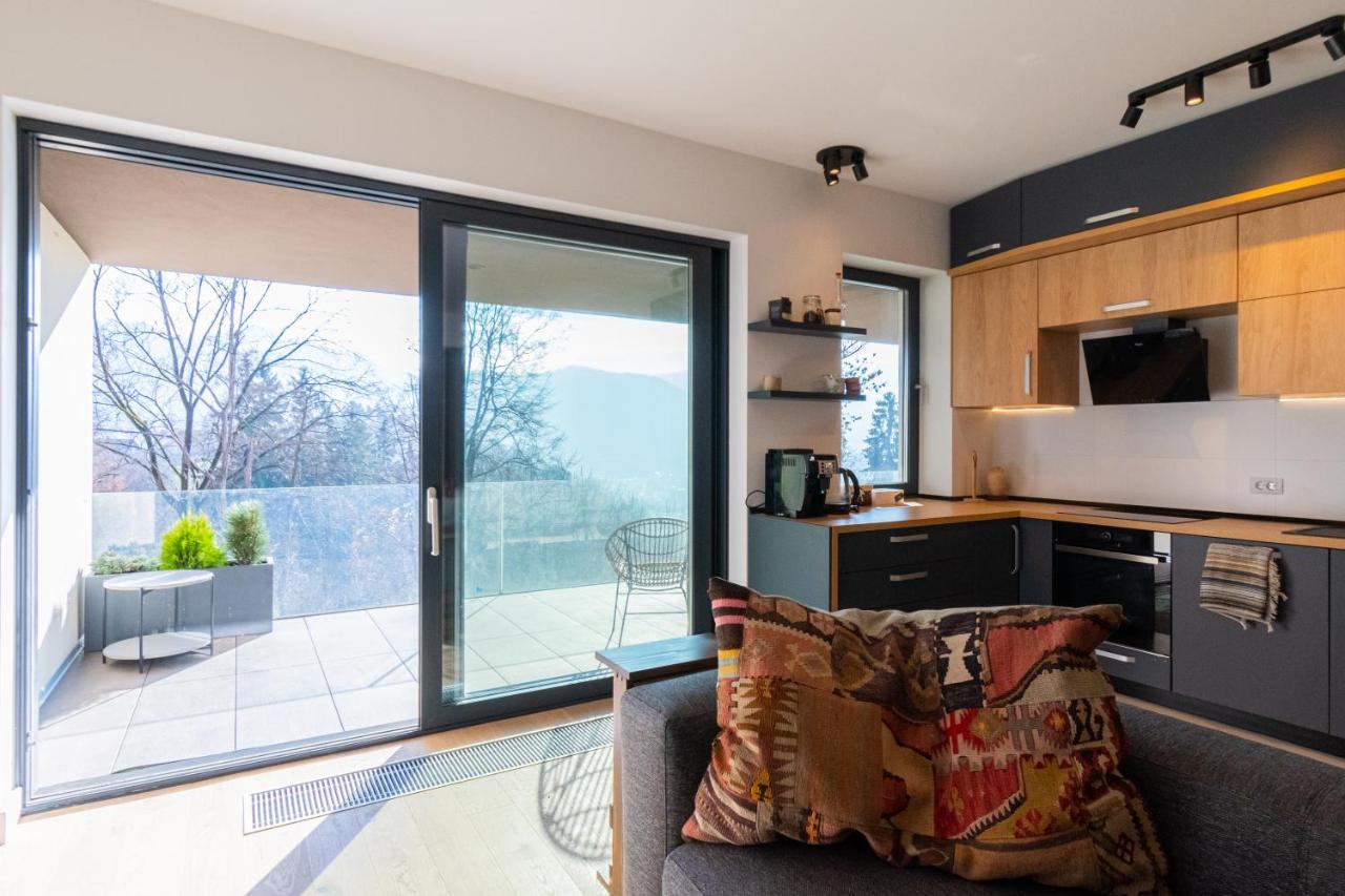 Mirador Bohemian Apt With Views Over Old Town And Tampa Mountain, Near Poiana Брашов Экстерьер фото