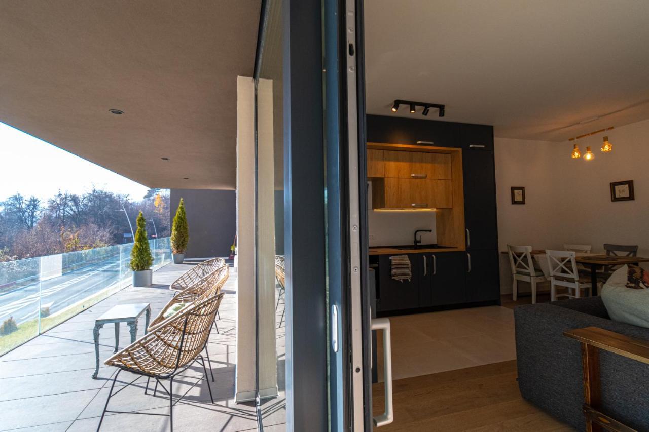 Mirador Bohemian Apt With Views Over Old Town And Tampa Mountain, Near Poiana Брашов Экстерьер фото